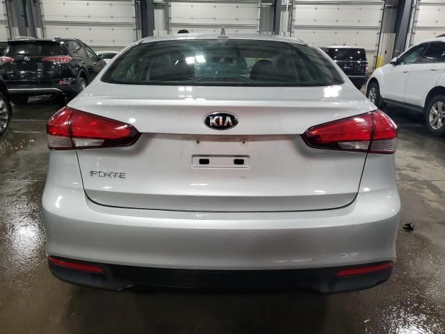 Photo 6 from auction – 2017 KIA FORTE LX with VIN 3KPFK4A74HE050300