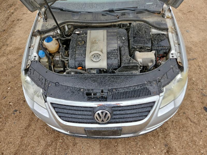 Photo 11 from auction – 2007 VOLKSWAGEN PASSAT with VIN WVWAK73C27P138041