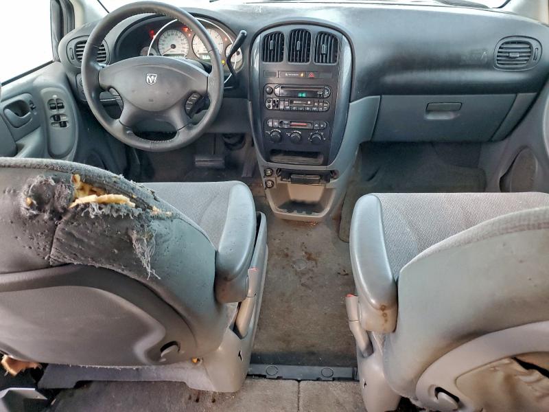 Photo 8 from auction – 2005 DODGE GRAND CARA with VIN 2D4GP44L45R565616