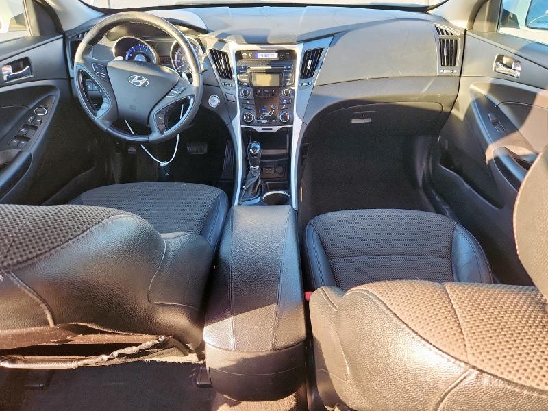 Photo 8 from auction – 2012 HYUNDAI SONATA SE with VIN 5NPEC4AC7CH351220