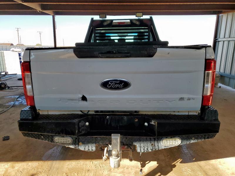 Photo 6 from auction – 2018 FORD F350 SUPER with VIN 1FT8W3BT4JEC94419