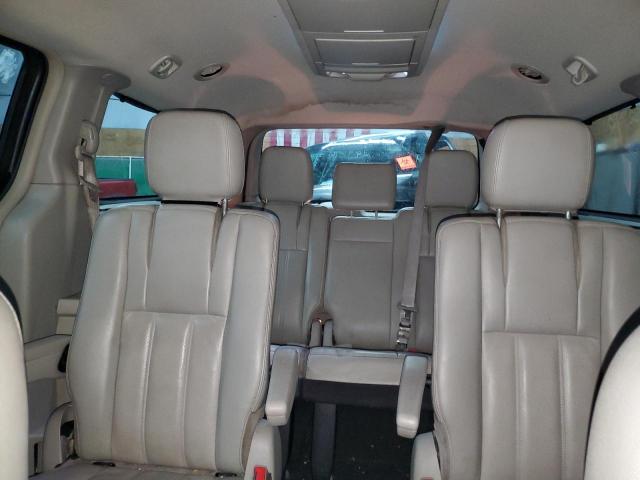 Photo 10 from auction – 2011 CHRYSLER TOWN & COU with VIN 2A4RR8DG1BR676835