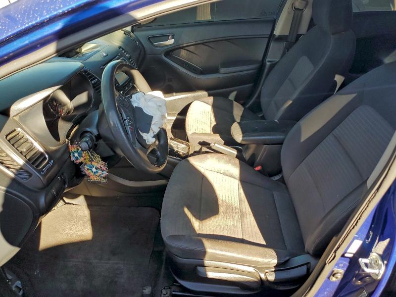 Photo 7 from auction – 2017 KIA FORTE LX with VIN 3KPFL4A7XHE047527