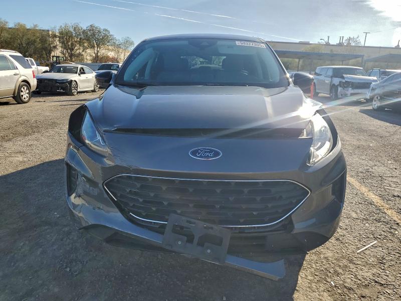 Photo 5 from auction – 2022 FORD ESCAPE SE with VIN 1FMCU0G69NUC00009