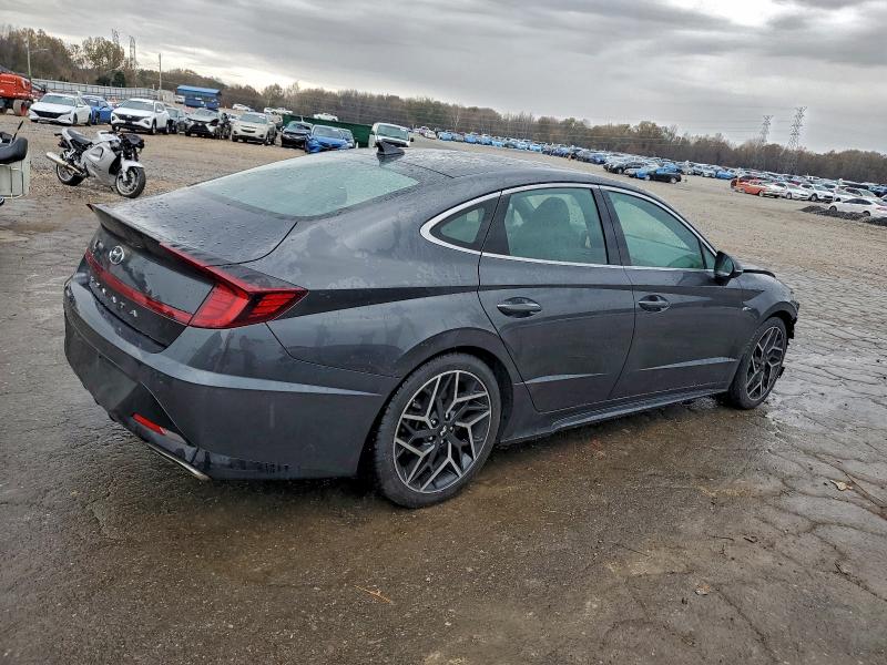 Photo 3 from auction – 2021 HYUNDAI SONATA N L with VIN 5NPEK4JC2MH106345