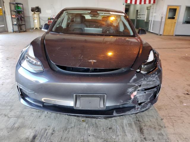 Photo 5 from auction – 2018 TESLA MODEL 3 with VIN 5YJ3E1EA6JF045288