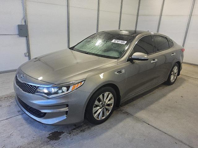 KIA OPTIMA EX 2016 with VIN 5XXGU4L33GG052652 - Photo from auction