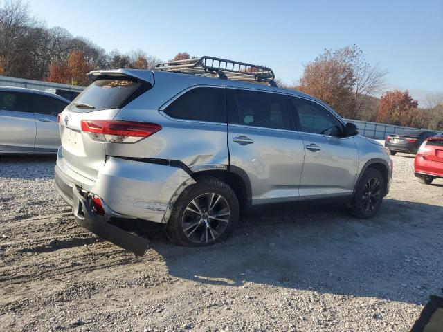 Photo 3 from auction – 2019 TOYOTA HIGHLANDER with VIN 5TDZZRFHXKS296353