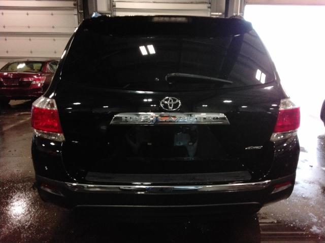 Photo 6 from auction – 2013 TOYOTA HIGHLANDER with VIN 5TDDK3EH2DS216205