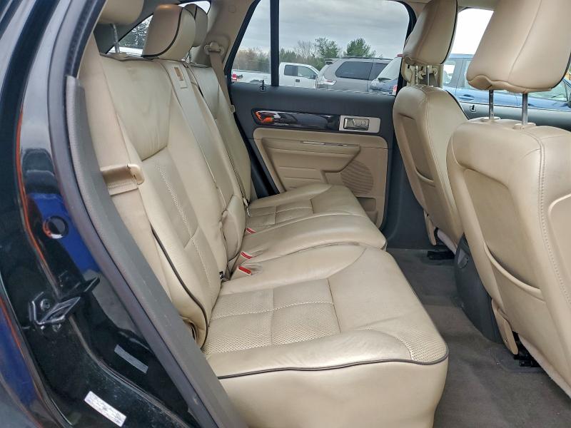 Photo 11 from auction – 2008 LINCOLN MKX with VIN 2LMDU88C88BJ25700