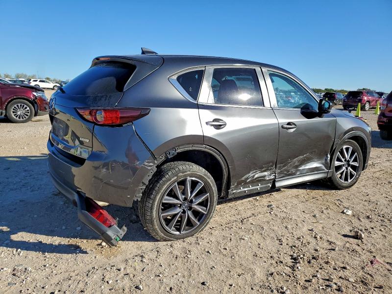 Photo 3 from auction – 2018 MAZDA CX-5 TOURI with VIN JM3KFACM9J0353485