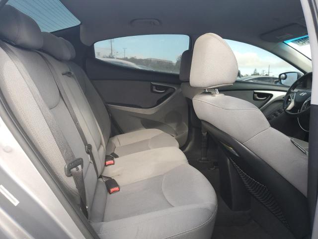 Photo 10 from auction – 2012 HYUNDAI ELANTRA GL with VIN KMHDH4AEXCU366374