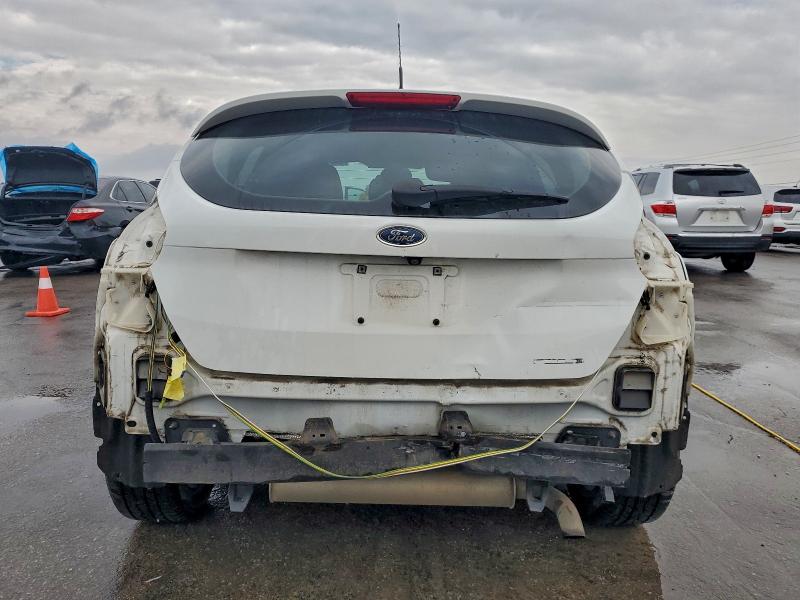 Photo 6 from auction – 2016 FORD FOCUS SE with VIN 1FADP3K20GL218077