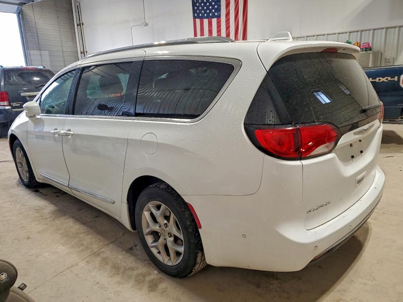 Photo 2 from auction – 2018 CHRYSLER PACIFICA T with VIN 2C4RC1BG9JR320925