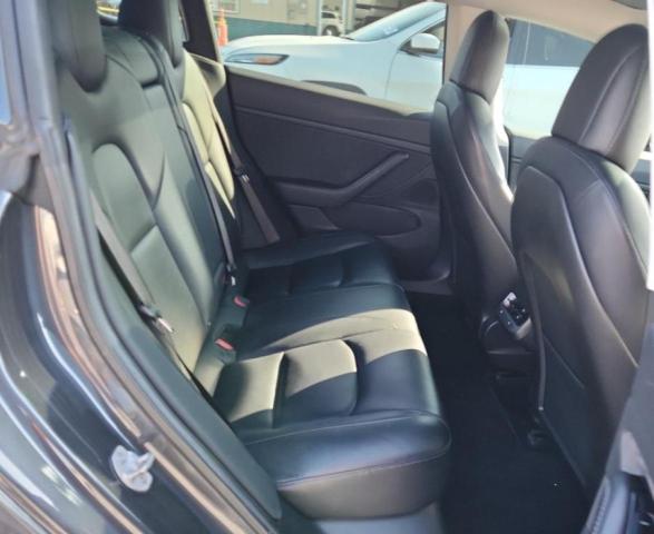 Photo 10 from auction – 2018 TESLA MODEL 3 with VIN 5YJ3E1EB2JF103745