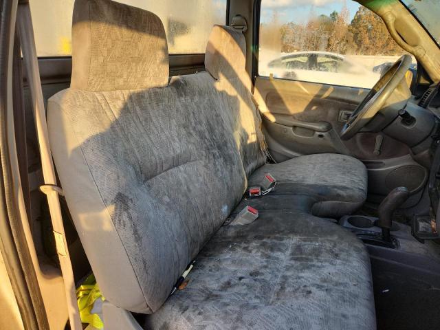 Photo 10 from auction – 2002 TOYOTA TACOMA with VIN 5TENL42NX2Z897828