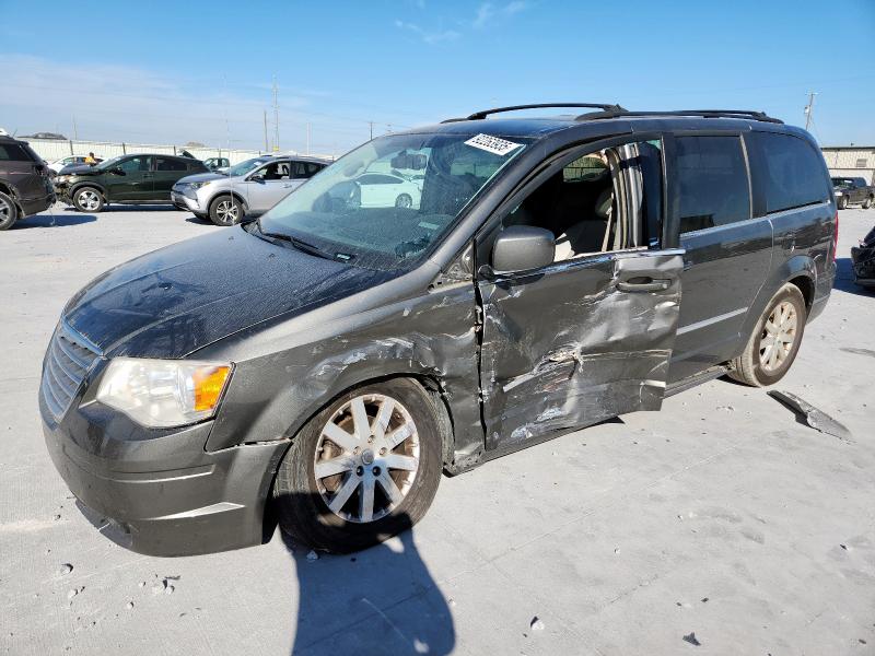 CHRYSLER TOWN & COU 2010 with VIN 2A4RR8DX7AR394018 - Photo from auction