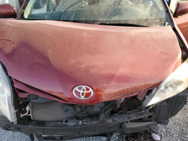 Photo 12 from auction – 2017 TOYOTA SIENNA LE with VIN 5TDKZ3DC1HS865637