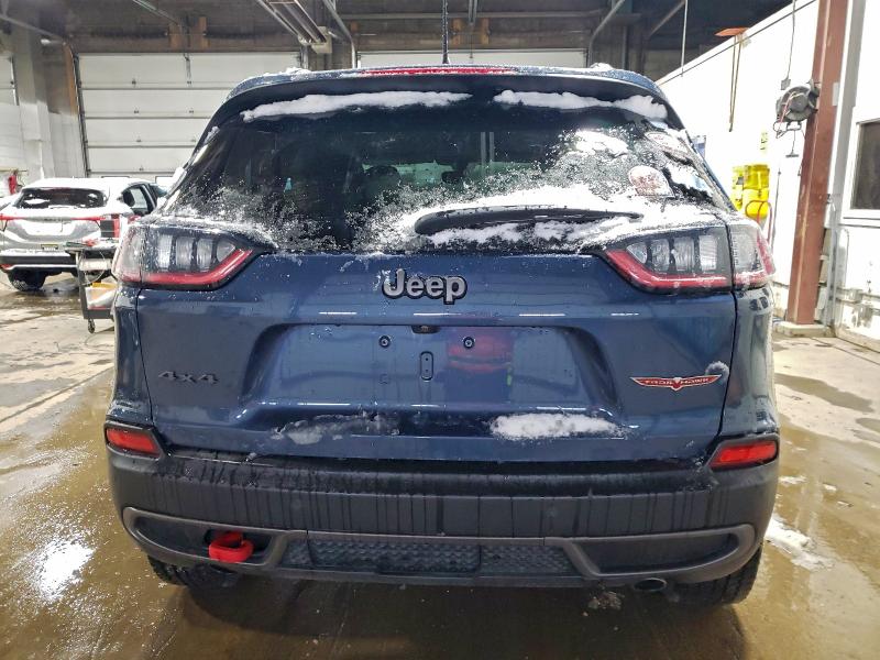 Photo 6 from auction – 2019 JEEP CHEROKEE T with VIN 1C4PJMBX6KD453676