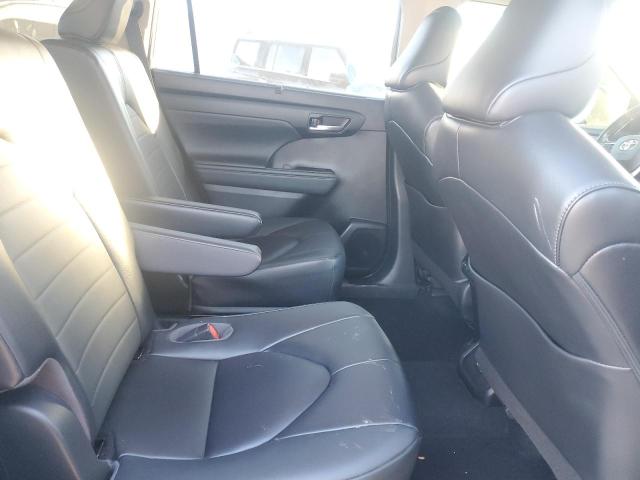 Photo 11 from auction – 2023 TOYOTA HIGHLANDER with VIN 5TDKDRBH4PS026144
