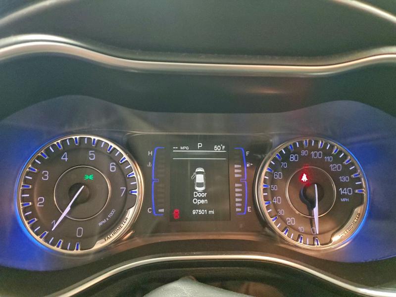 Photo 9 from auction – 2016 CHRYSLER 200 LIMITE with VIN 1C3CCCAB5GN101400