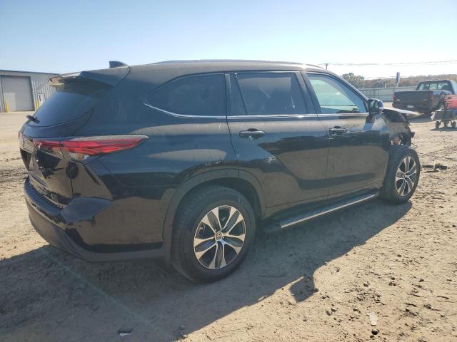 Photo 3 from auction – 2022 TOYOTA HIGHLANDER with VIN 5TDGZRAH7NS129757