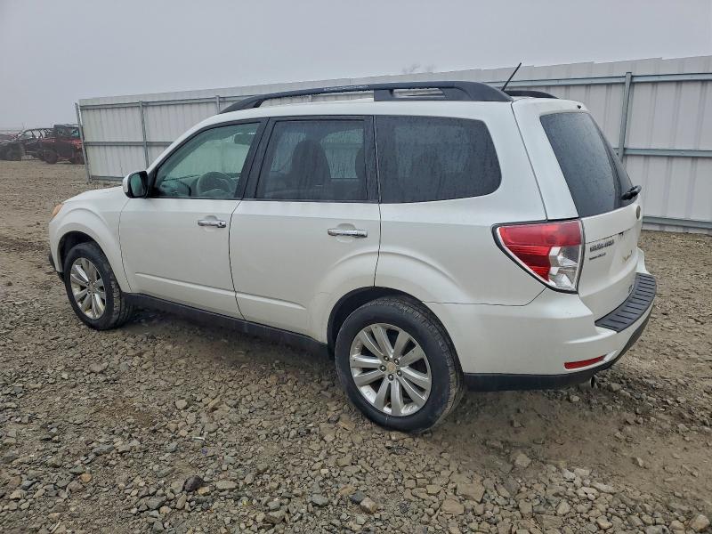 Photo 2 from auction – 2011 SUBARU FORESTER L with VIN JF2SHBFC1BH768669