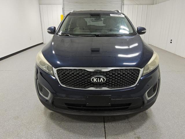 Photo 5 from auction – 2017 KIA SORENTO LX with VIN 5XYPG4A38HG193370