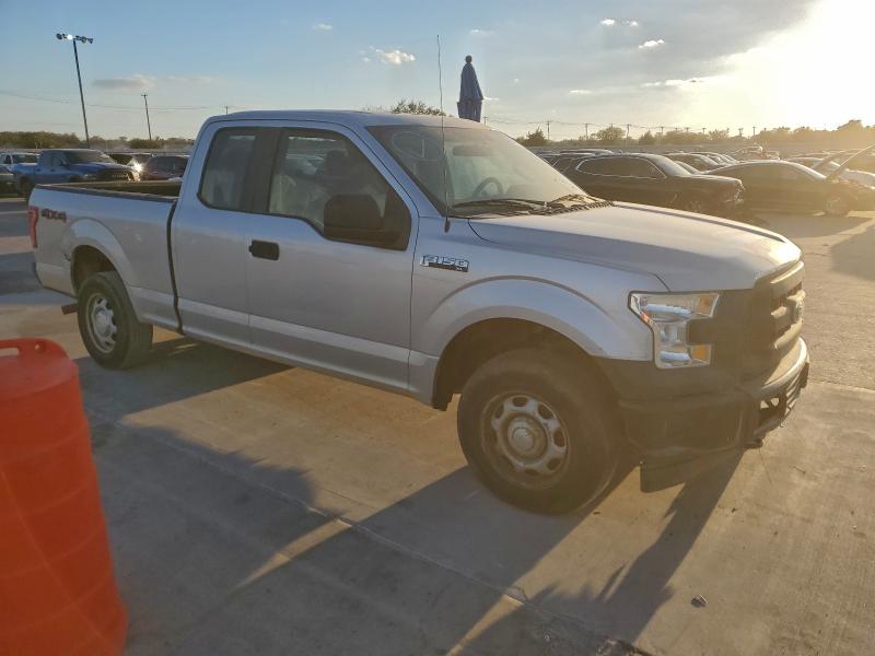 Photo 4 from auction – 2017 FORD F150 SUPER with VIN 1FTFX1EF2HKD90589