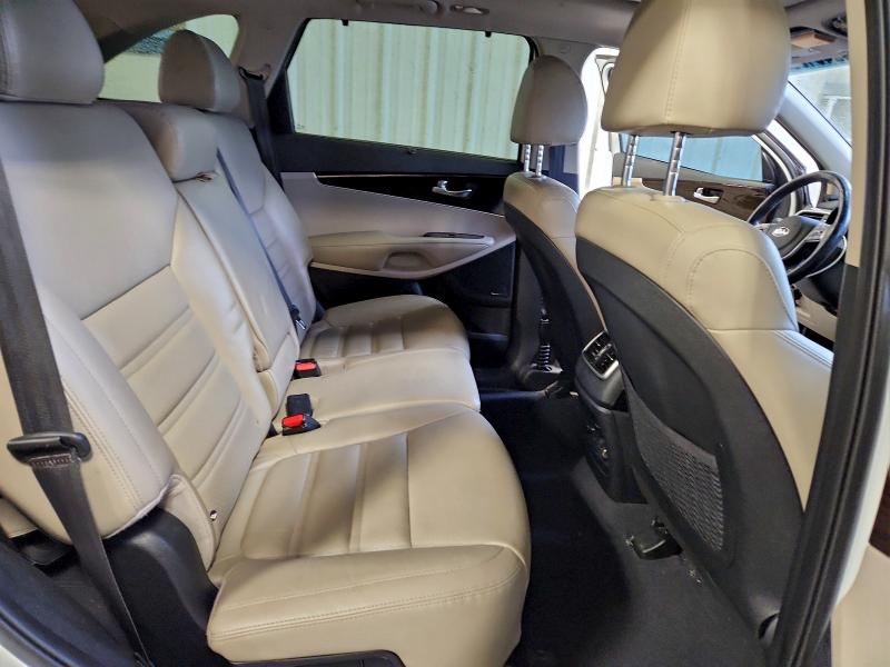 Photo 11 from auction – 2019 KIA SORENTO EX with VIN 5XYPH4A58KG507928