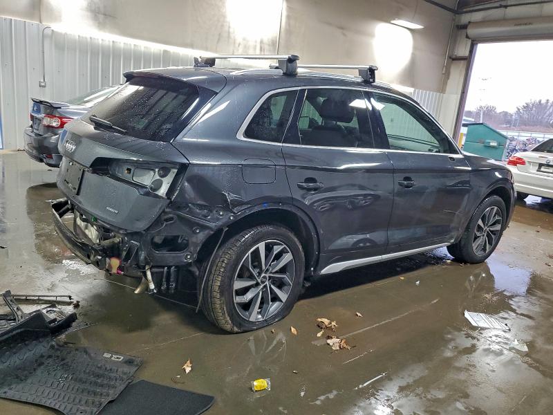 Photo 3 from auction – 2021 AUDI Q5 PREMIUM with VIN WA1BAAFY9M2012158
