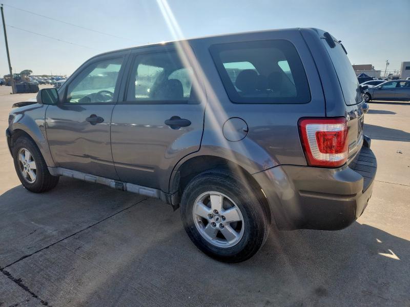 Photo 2 from auction – 2009 FORD ESCAPE XLS with VIN 1FMCU02769KB20572