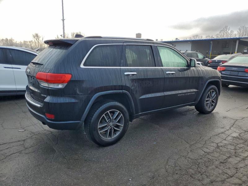 Photo 3 from auction – 2017 JEEP GRAND CHER with VIN 1C4RJFBG1HC631142