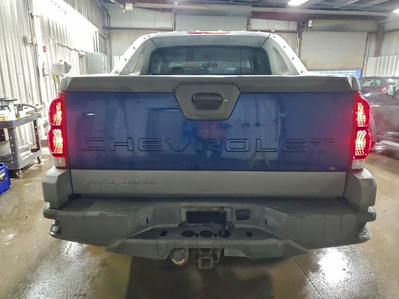 Photo 6 from auction – 2002 CHEVROLET AVALANCHE with VIN 3GNEK13TX2G121913