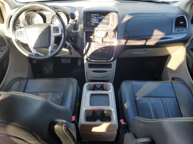 Photo 8 from auction – 2015 CHRYSLER TOWN & COU with VIN 2C4RC1BG3FR677475