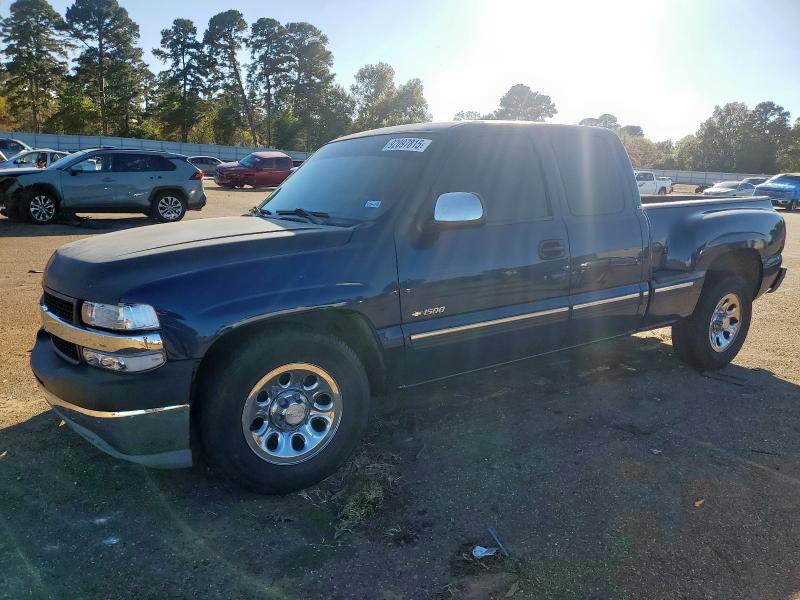 CHEVROLET SILVERADO 2002 with VIN 1GCEC19V72Z300652 - Photo from auction