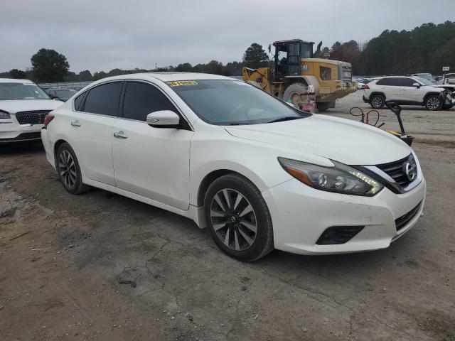 Photo 4 from auction – 2018 NISSAN ALTIMA 2.5 with VIN 1N4AL3AP6JC194791