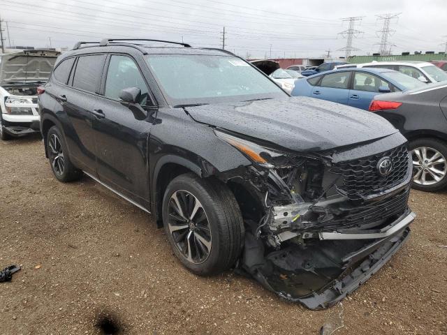 Photo 4 from auction – 2022 TOYOTA HIGHLANDER with VIN 5TDJZRBH9NS220551
