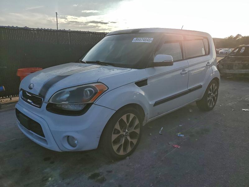 KIA SOUL + 2013 with VIN KNDJT2A66D7571662 - Photo from auction
