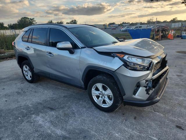 Photo 4 from auction – 2021 TOYOTA RAV4 XLE with VIN 2T3W1RFV7MC087638