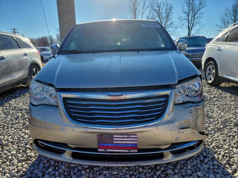 Photo 5 from auction – 2013 CHRYSLER TOWN & COU with VIN 2C4RC1CG2DR589626