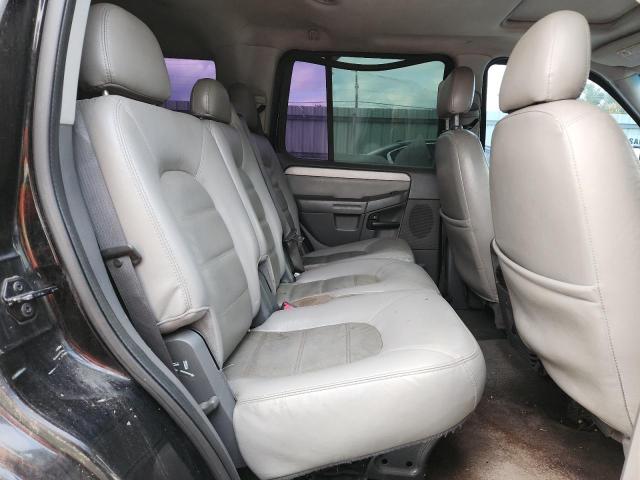 Photo 11 from auction – 2005 FORD EXPLORER X with VIN 1FMZU73E95UA46739
