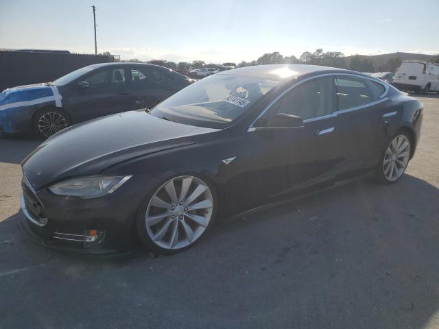TESLA MODEL S 2013 with VIN 5YJSA1DP2DFP14707 - Photo from auction