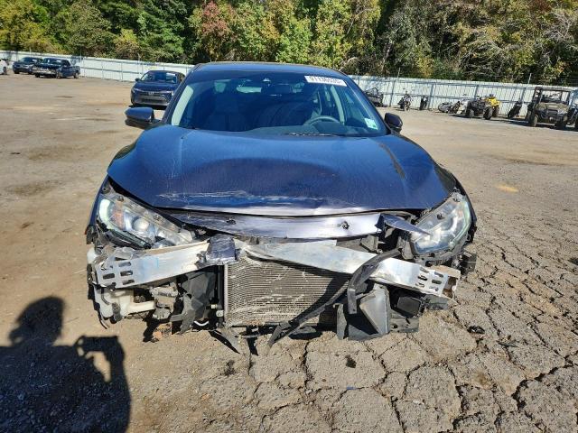 Photo 5 from auction – 2017 HONDA CIVIC EX with VIN 19XFC2F82HE058740