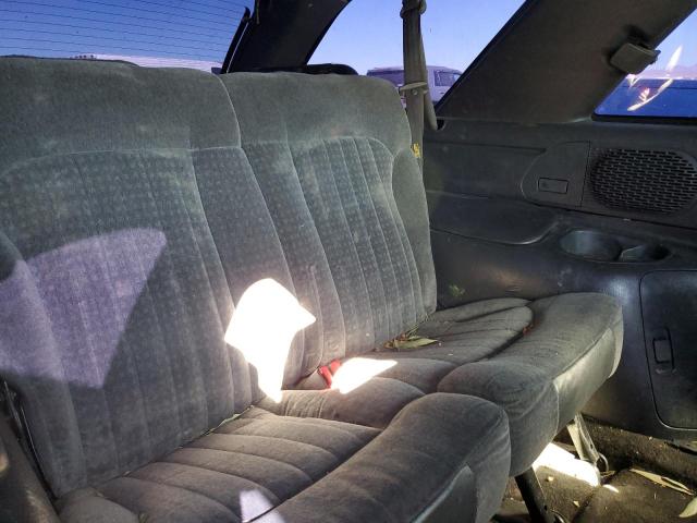Photo 11 from auction – 2002 CHEVROLET BLAZER with VIN 1GNCS18W12K201474