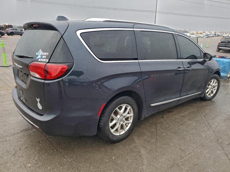 Photo 3 from auction – 2020 CHRYSLER PACIFICA T with VIN 2C4RC1BG8LR283577