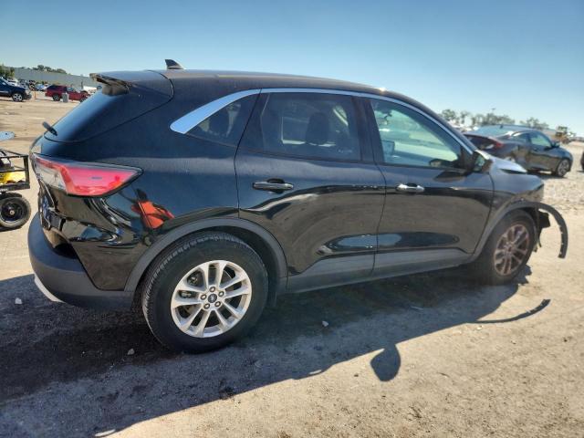 Photo 3 from auction – 2021 FORD ESCAPE SE with VIN 1FMCU0G61MUA13541