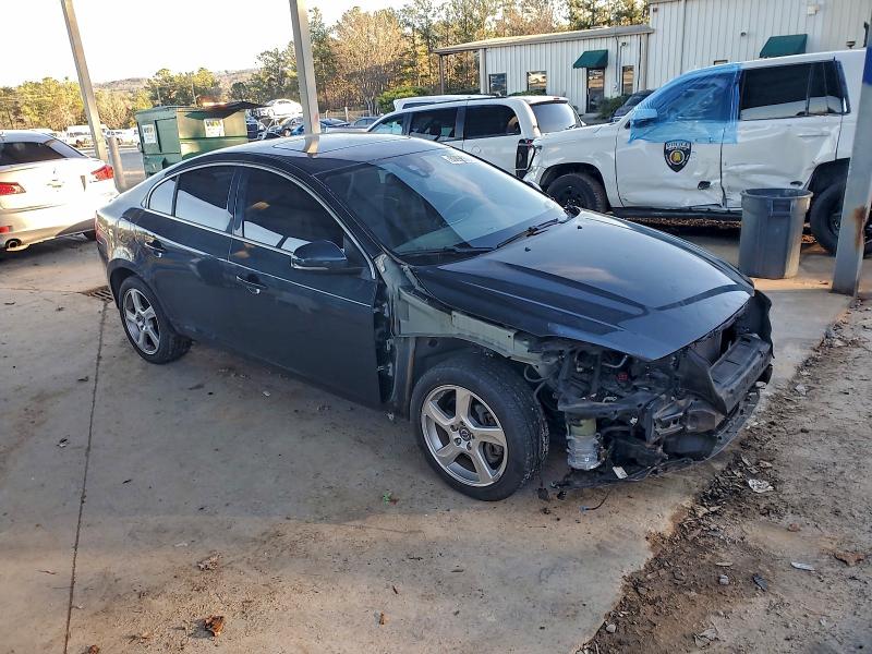 Photo 4 from auction – 2013 VOLVO S60 T5 with VIN YV1612FS3D2201908