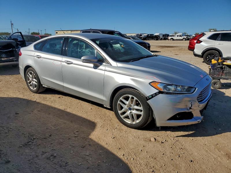 Photo 4 from auction – 2014 FORD FUSION SE with VIN 3FA6P0H75ER334996