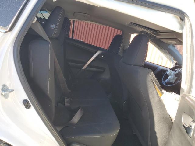 Photo 11 from auction – 2017 TOYOTA RAV4 XLE with VIN JTMWFREV5HD103128